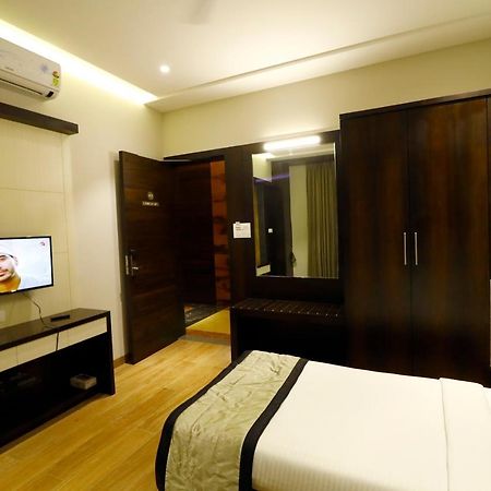 Hotel The Royal Inn Baramati Ngoại thất bức ảnh